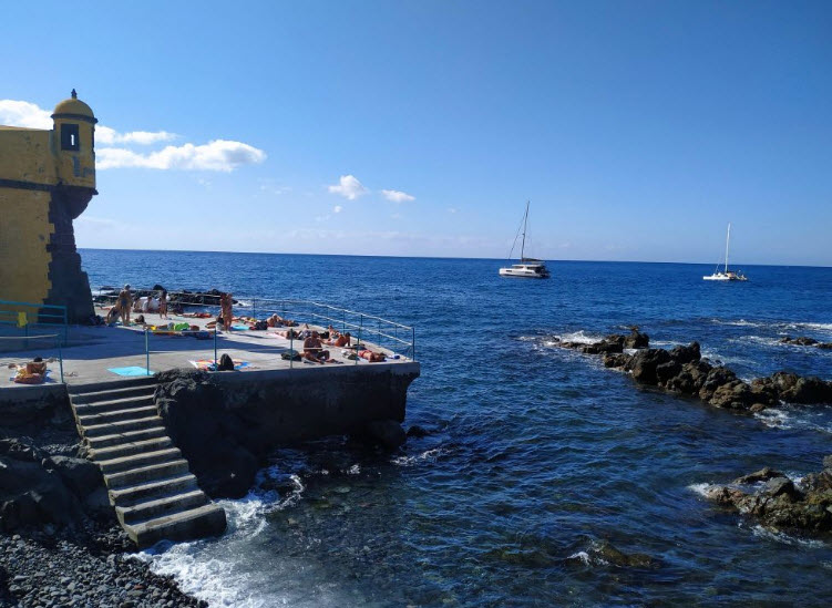 Praia de São Tiago, Funchal, Portugal
